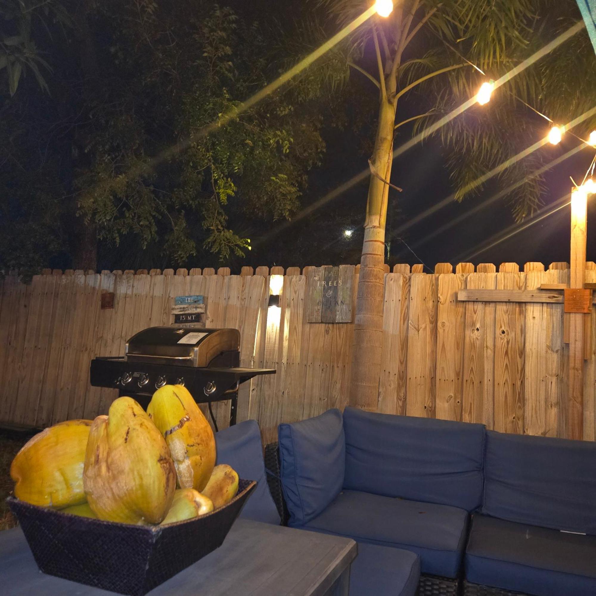 Equipped House W Pool & Patios, Near The Beaches, Prime Location- Ideal For Small Families, Coastal Haven フォート・ローダーデール エクステリア 写真